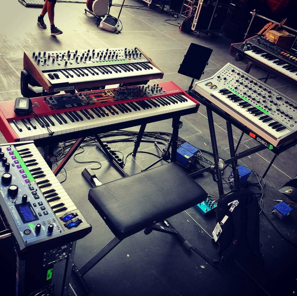 Keyboards set per @ermalmetamusic @ Air Albania Stadium - Tirana .
.
.
.
.
#livemusic #moog #nordstage3 #mininova #prophet6 #vcr340 #strymonbigsky #tirana instagr.am/p/CT5M1WMtW8k/