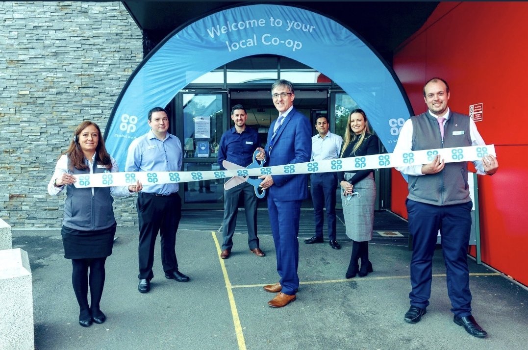 Anthony Hall tweet media