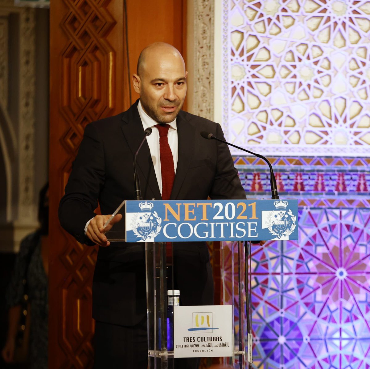 🔴#NETCOGITISE2021 Francisco Javier Ramírez, director gerente de <a href="/EnergiaAnd/">Agencia Andaluza de la Energía</a> clausura este acto con el que arranca la #SemanaEuropeadelaMovilidad 
“El Gobierno andaluz está trabajando en el fomento de infraestructuras públicas y privadas de recarga de vehículos”
<a href="/NetCogitise/">NetCogitise</a>