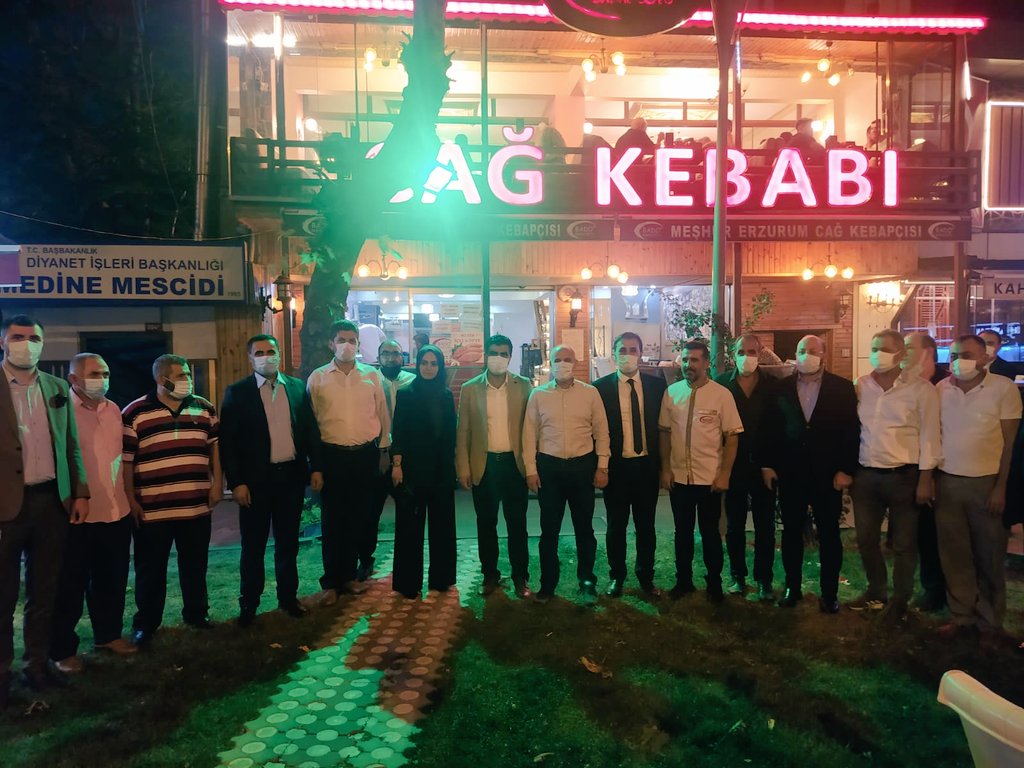 Bahçelievler Erzurum'lular Platformu (@erzurumplatform) on Twitter photo Bahçelievler Erzurumlular Platformu olarak pandemi sonrası ilk toplantımızı eski Gençlik ve Spor Bakanı İstanbul Mv. <a href="/ackilic76/">Akif Çağatay Kılıç</a> teşrif etmiş,hasbihal de bulunmuştur.Katılımlarından dolayı ilçe başkanımız <a href="/Fatihtunaa/">Fatih Tuna 🇹🇷</a>'ya ve Platfotm yönetim kurulu arkadaşlarımıza teşekkür ediyoruz Bahçelievler Erzurumlular Platformu olarak pandemi sonrası ilk toplantımızı eski Gençlik ve Spor Bakanı İstanbul Mv. <a href="/ackilic76/">Akif Çağatay Kılıç</a> teşrif etmiş,hasbihal de bulunmuştur.Katılımlarından dolayı ilçe başkanımız <a href="/Fatihtunaa/">Fatih Tuna 🇹🇷</a>'ya ve Platfotm yönetim kurulu arkadaşlarımıza teşekkür ediyoruz