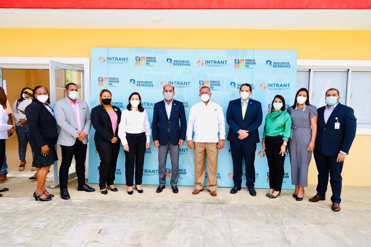 Segurosreservas's tweet photo. Como parte de nuestro acuerdo con el Instituto Nacional de Tránsito y Transporte Terrestre @INTRANT_RD de implementar planes y programas de educación y formación vial, hoy formamos parte de la inauguración del nuevo Parque Infantil de Educación Vial. https://t.co/TGGazg4Urn