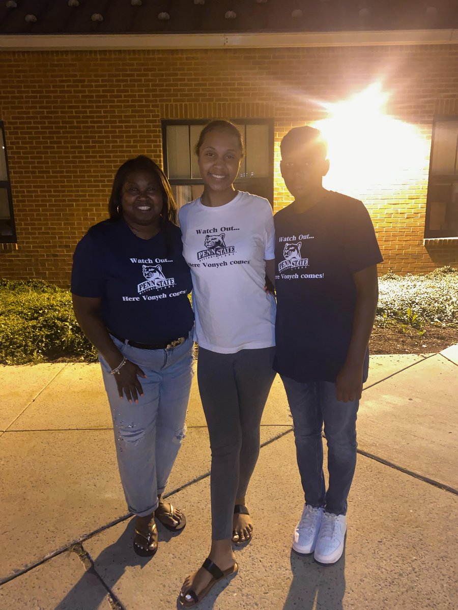 Three cheers for Vonyeh, as she recently moved into Penn State to start her Freshman year! You got this, Vonyeh! #pennstate #freshman #yougotthis