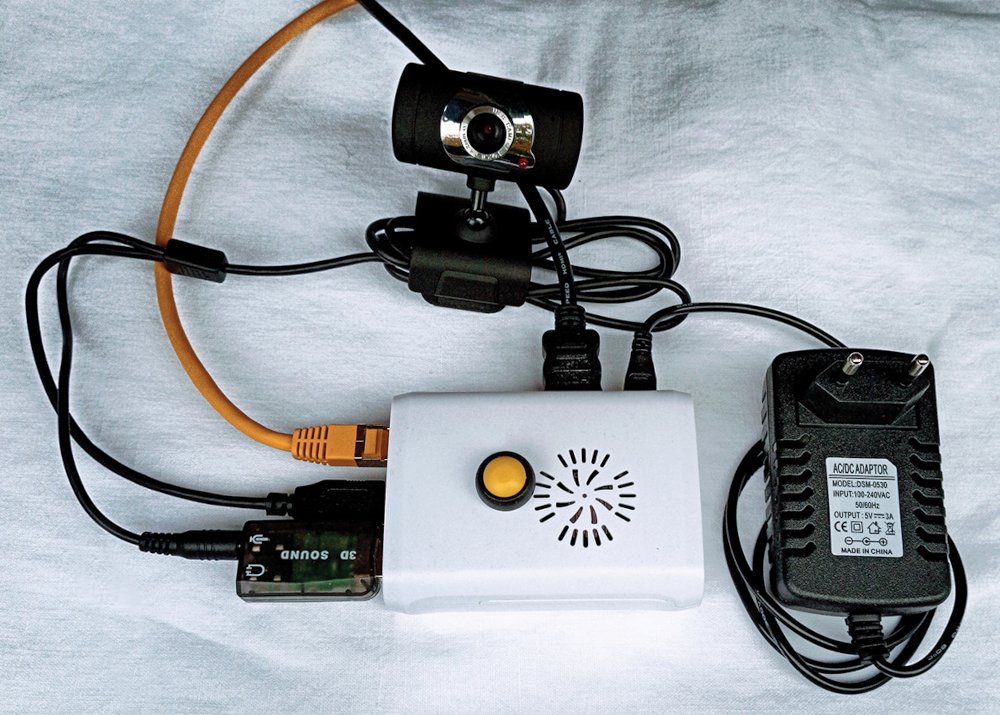 linux_pro's tweet photo. Build a user-friendly video telephony system with a Raspberry Pi https://t.co/RAhCjfKpw7 #raspberrypi #VideoTelephony #VideoCall #makers #projects #Jitsi #VideoConferencing #OpenSource #OpenHardware https://t.co/oXyEFsyYnP