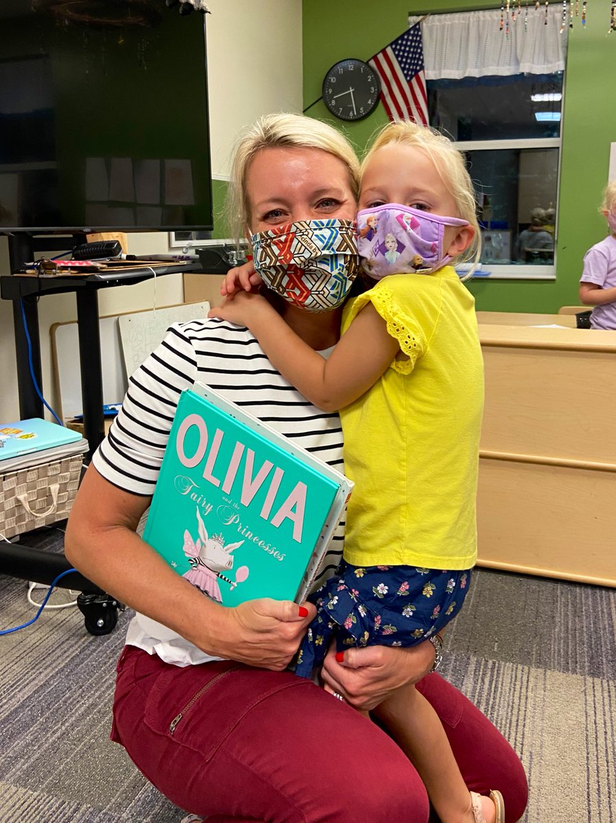 Anne Riley tweet media