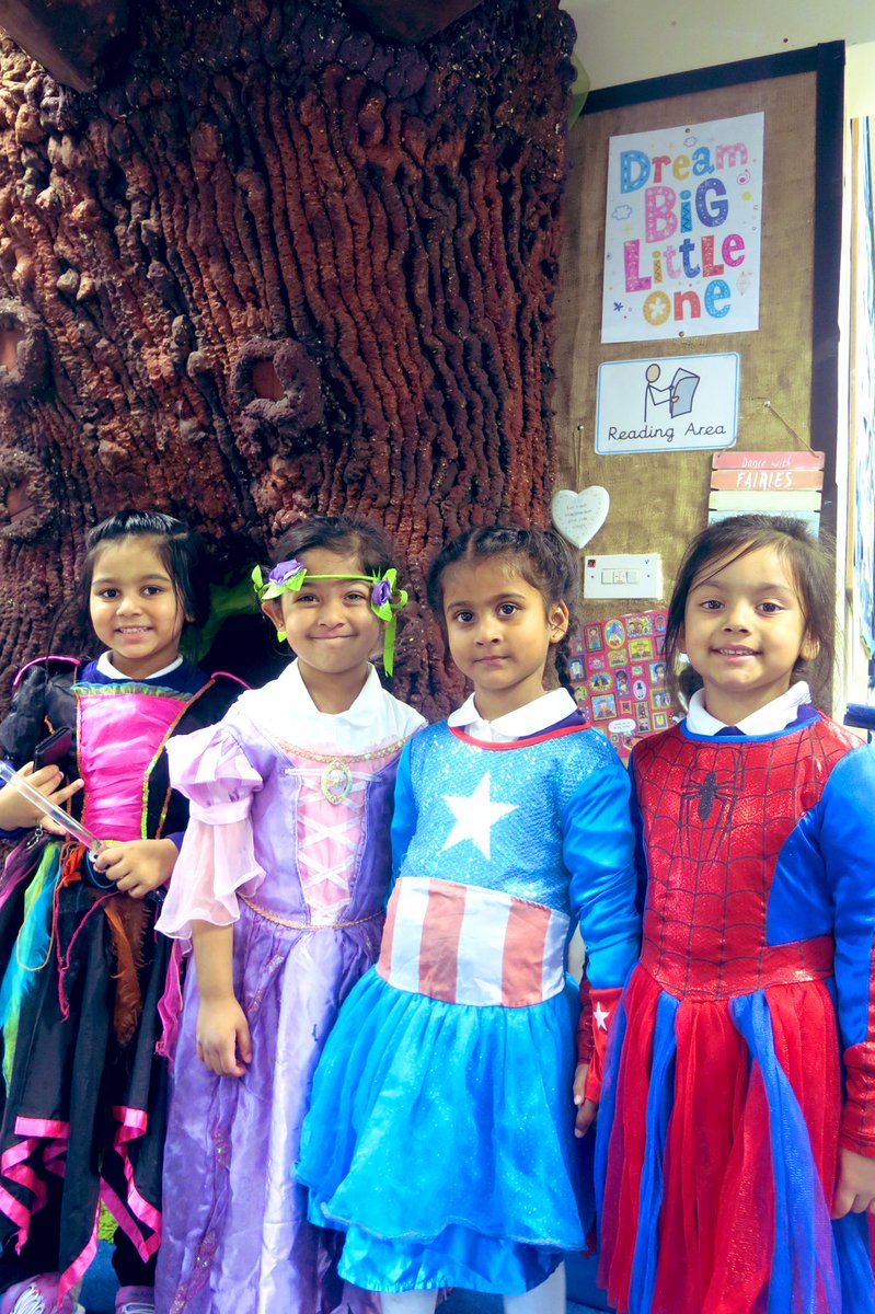 misssmythe_HT's tweet photo. “We’re having a book party, do you want to come?”
Yes, yes I do 📚💜✨
What a joy it was to be part of this magical moment.
#EYFS #EarlyYears #ReadAchieveSucceed #EYReading https://t.co/xi6nGGmFNB
