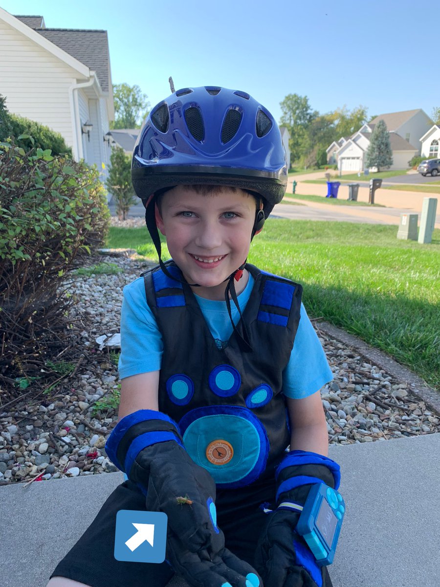 JaclynMarie83's tweet photo. Activate grasshopper powers! @WildKratts_TV @TheKrattBros #WildKrattKids #creaturepowers https://t.co/Shdhw7pgH9