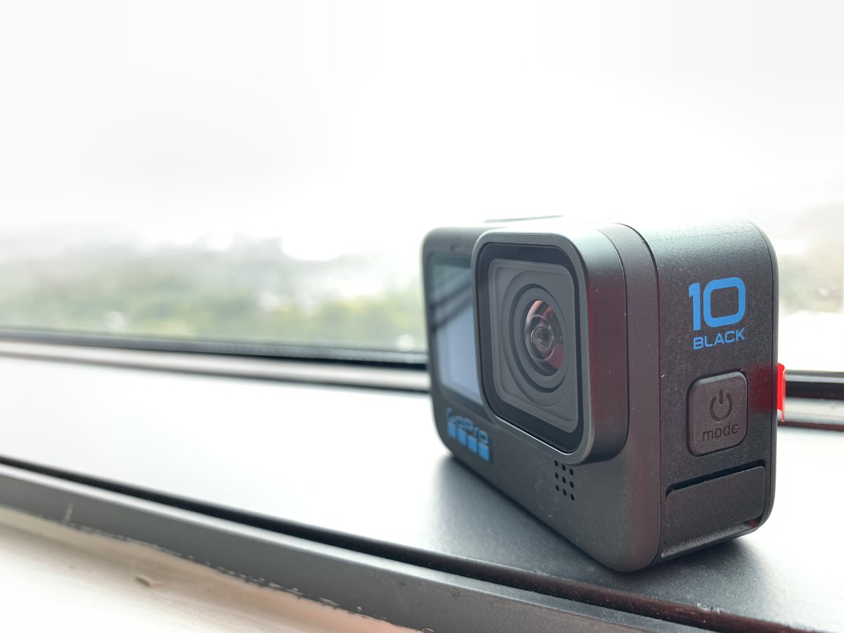 GoPro Hero 10 just dropped 🔥 a lot faster now like a phone thanks to the new processor, and a MEGA 5.3K mode to shoot on!! My lifestyle piece on it sooon! <a href="/GoPro/">GoPro</a>