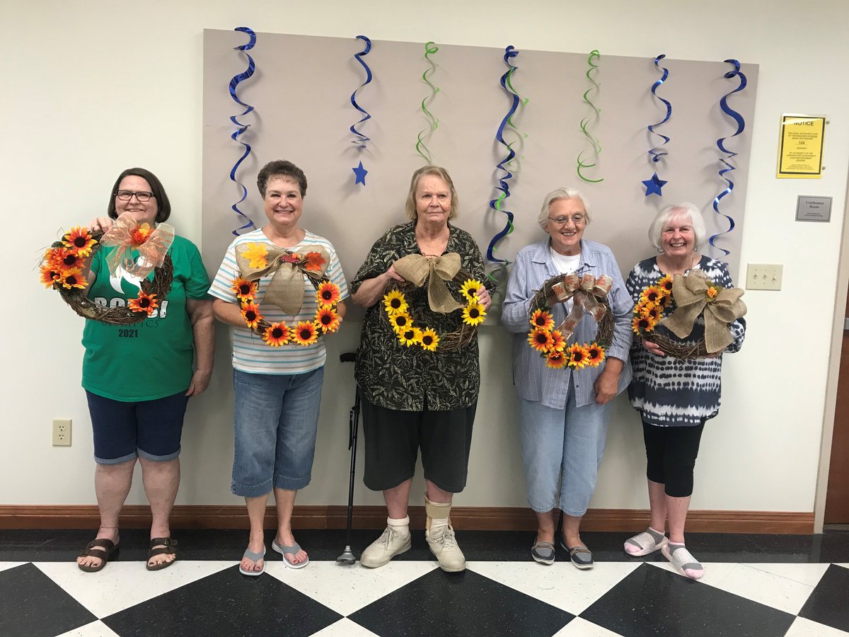 Oh my gosh we love fall and how these wreaths turned out!!! #fallcrafts🍁