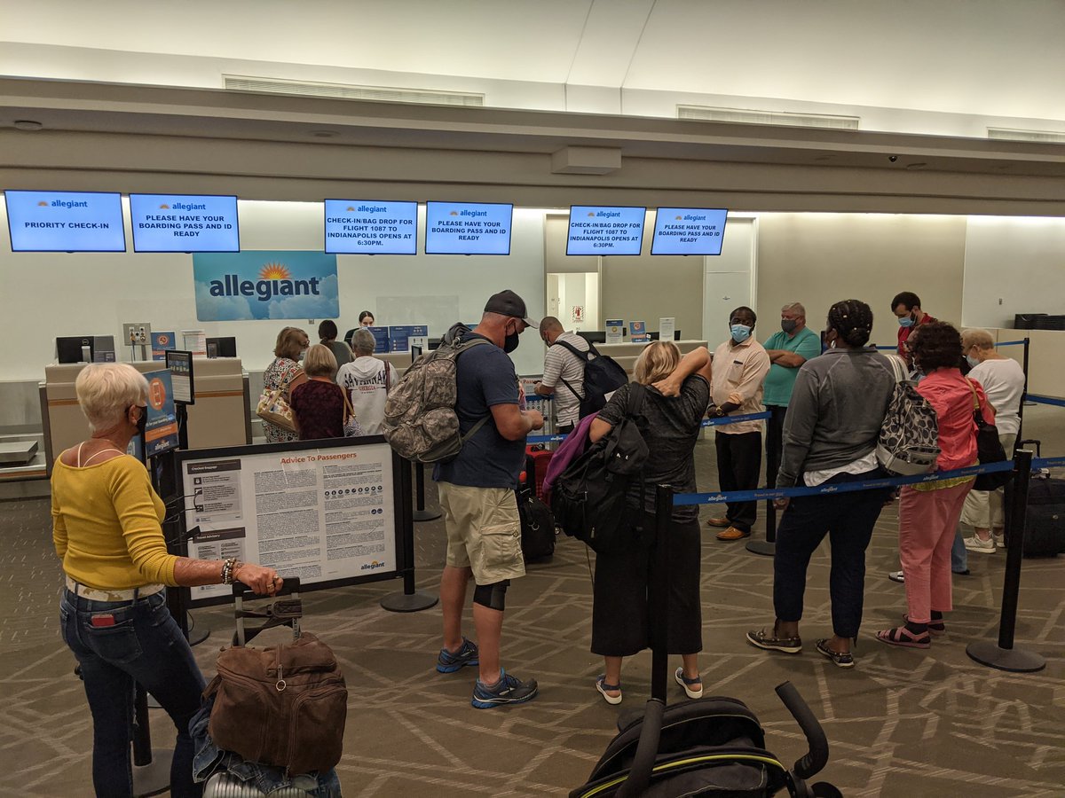JHuiz's tweet photo. After delaying a 9:15p flight to 10:38p, @Allegiant sent a text message at 8:56p that the flight was actually cancelled and we'll be flying out tmrw morning at 11:17a. Go to the ticket counter to get your hotel voucher where there's ONE attendant. Good thing my baby is perfect. https://t.co/QLxrm4zwOe