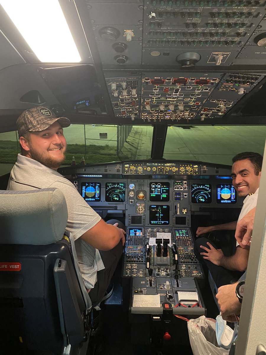 foster__75's tweet photo. Someone has to make sure the Cyclones fly safe 🌪🌪✈️✈️ https://t.co/u7AG0wUVbo