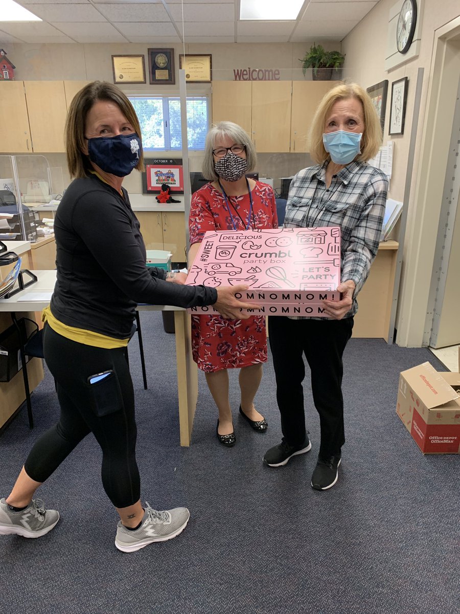 AlamoMustangs's tweet photo. Way to go Alamo staff! Won SRVEF Run for Ed raffle for registering at least 15 staff members by 9/15. #srvef #srvusd https://t.co/bQu7g3meZD