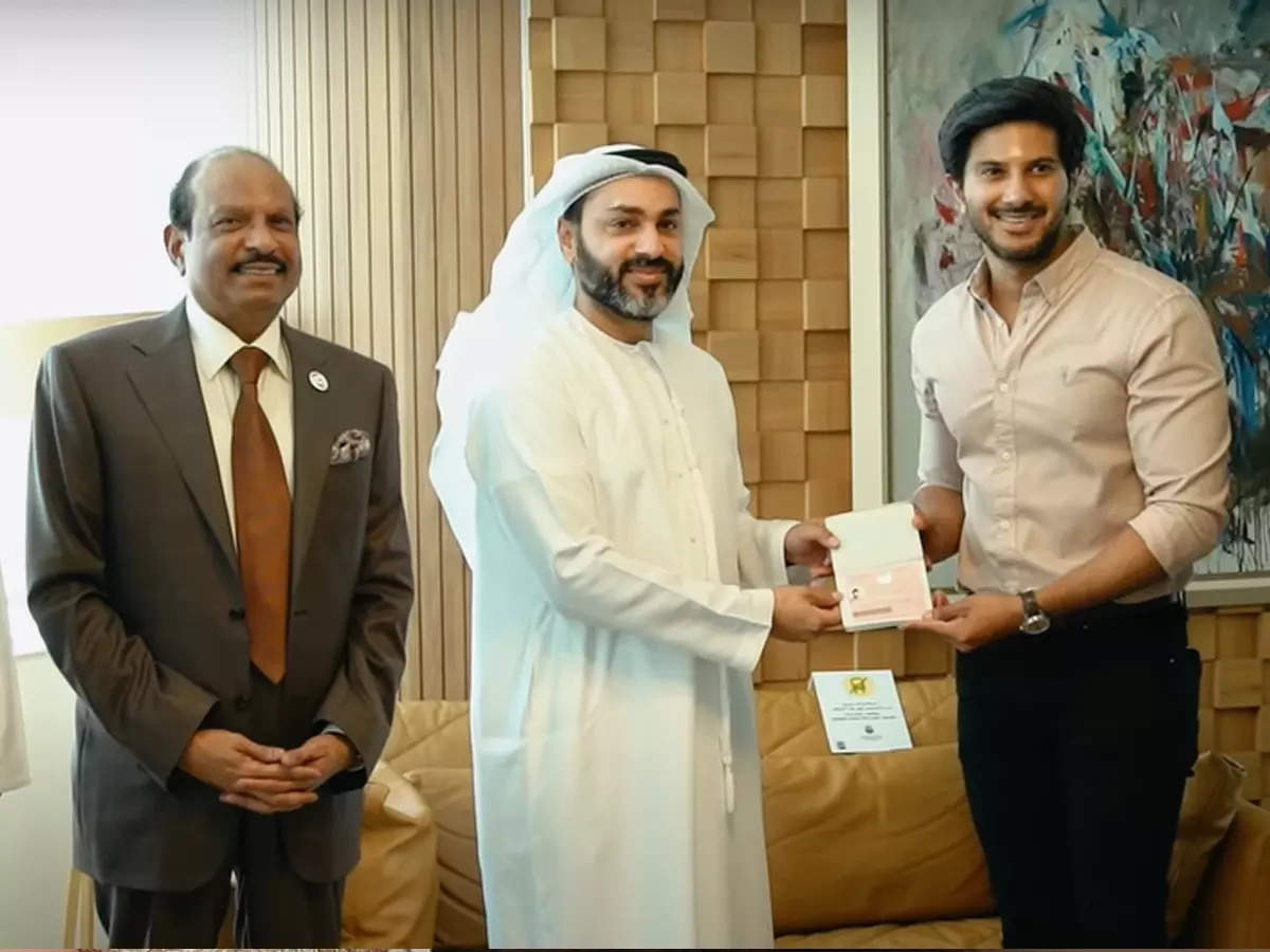 #DulquerSalmaan became the fourth actor from the #malayalam film industry to receive the prestigious #UAEGoldenVisa. #UAE has given the coveted visa to #Mohanlal, Dulquer's father #Mammootty & #TovinoThomas 

#DulquerSalman #malayalamcinema #Gulf #GCC #UAEIndians #IndiansinUAE