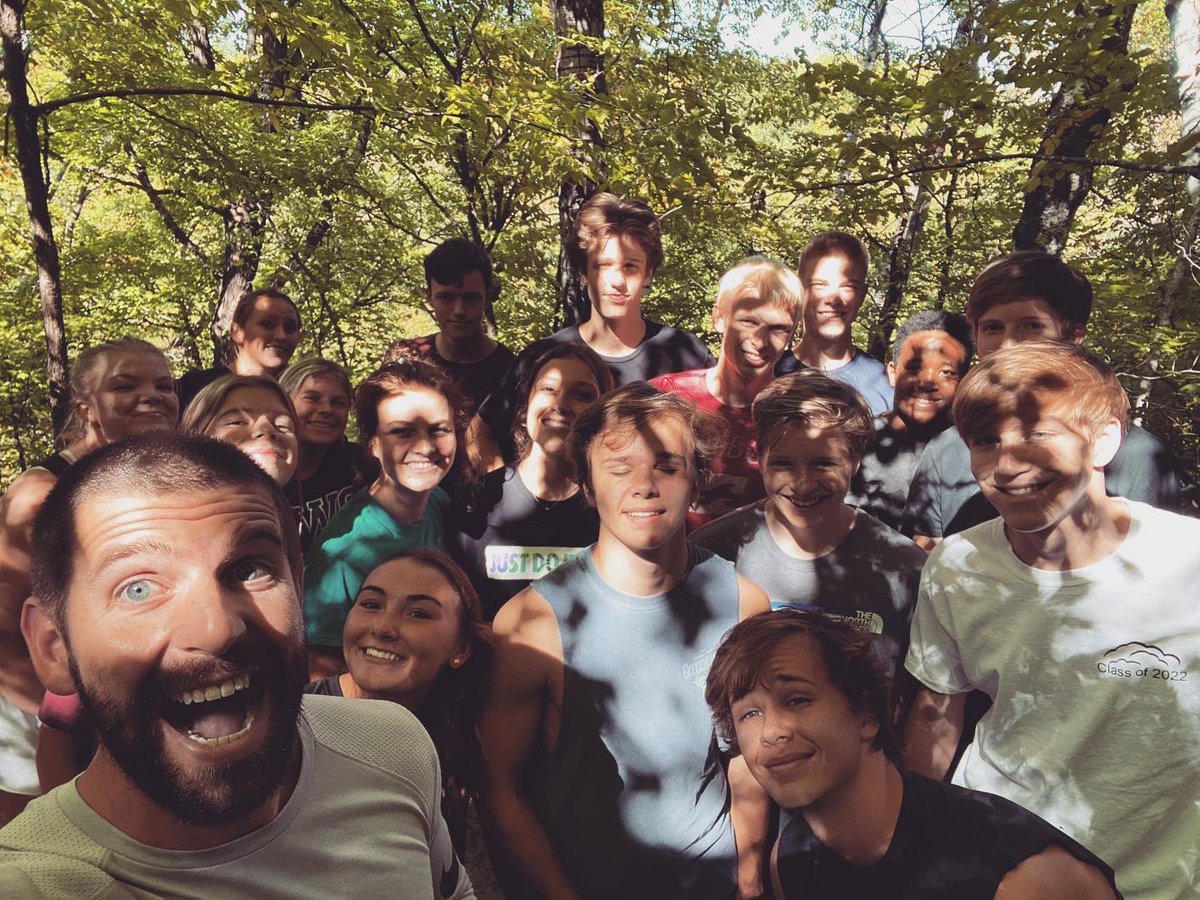 SWCHS_Strength's tweet image. Trail runs and stairs this week for Personal Fitness! #ChaseTheChallenge #AFamilyThatRunsTogether…