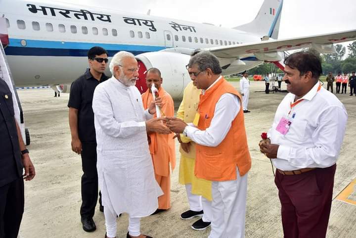 राष्ट्र को परम वैभवशाली बनाने के स्वप्न को साकार करने की दिशा में निरंतर प्रयास एवं राष्ट्र निर्माण में अपनी अतुलनीय भूमिका का निर्वहन करने वाले हमारे देश के मा प्रधानमंत्री आद०श्री नरेंद्र दामोदरदास मोदी जी को उनके जन्मदिवस के शुभ अवसर पर हृदय की गहराइयों से अनंतानंत शुभकामनाएं।