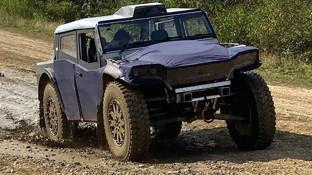 The Fering Pioneer breaks new ground in extreme off-road exploration. This canvas-covered, gigantic-wheeled, range-extender EV can travel 4,350 miles on one tank of diesel:
bit.ly/3hEq9mP