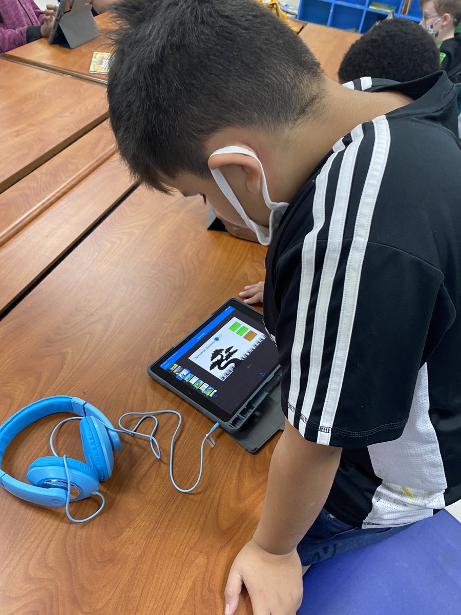 ms_hermansclass's tweet image. Using #appletools to build biomes on Keynote to show our learning. Thank you @EllaFrazier2 for this template they are loving it! @LCSJackets @CEES_Jackets @JennyGrabiec