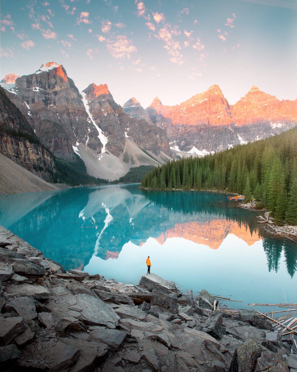 TimPhilippusArt's tweet photo. So this happened LIVE during the launch party space:

The legend @tomnoske_ picked up this piece from Moraine Lake (#17), which also means he will receive @HiNicci and @SeussConstantin piece in addition and the full revenue of the sale will go to these two. https://t.co/rFMe75RJRI