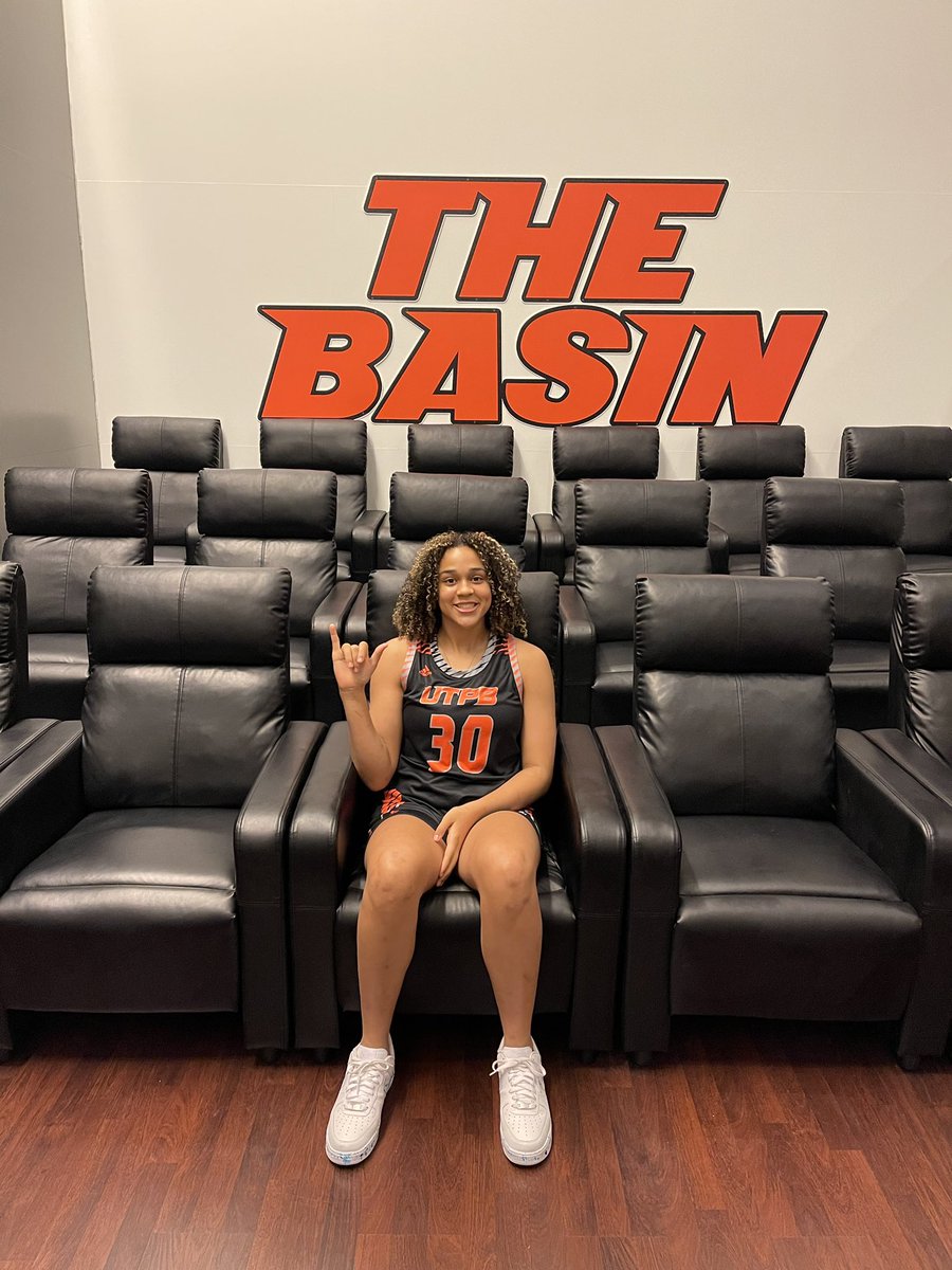 KyaSmith2023's tweet photo. After a great visit at @UTPB_WBB I am grateful to receive a full scholarship offer!! THANK YOU @Coach_Rae @coachtorres @BigTicket_44!!! #FalconsUp https://t.co/TTMu4BPz2S
