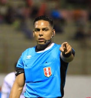 andre_huallpa25's tweet photo. Roberto Bruno Pérez será el árbitro del Cusco FC vs Alianza Lima mañana a las 3:30. @LaHoraDeLalo https://t.co/Ffw5zQYmwC