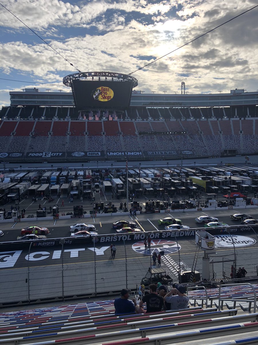 WedlerJr's tweet image. Ready to watch @Tjmajors  suck! #FF @FreddieKraft and @SpotterBrett we skipped worked to come to @BMSupdates