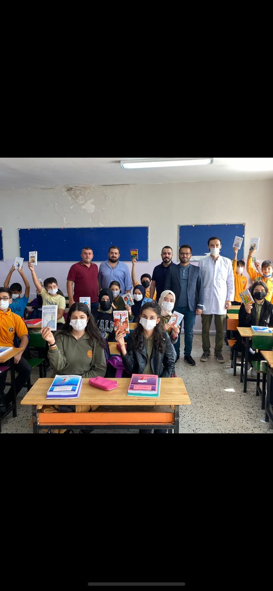 Bir çocuğa verilebilecek en özel ve en güzel hediyedir kitap.
Başta Ak Parti Beyoğlu İlçe Başkanı Sayın <a href="/Av_EnesOzkan/">Av. Abdullah Enes Özkan 🇹🇷</a> beyefendiye ve emeği geçen teşkilat üyelerine teşekkür ederiz.