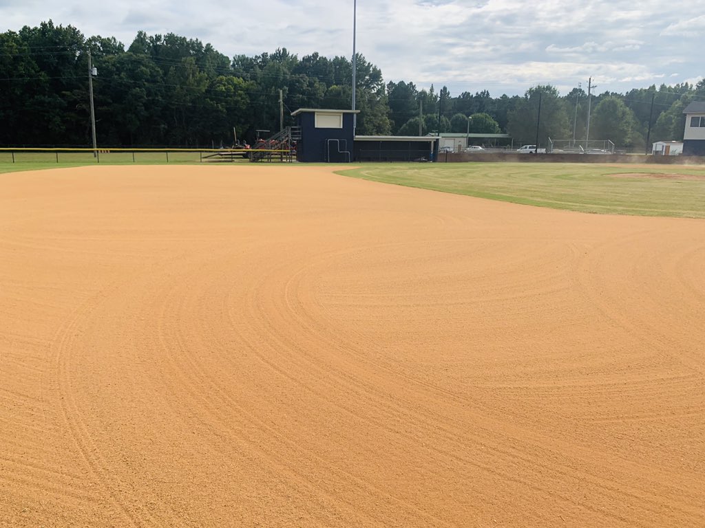 Playing in some dirt while dialing in SSS High School today! Thank you for having us come out. 🚜⚾️