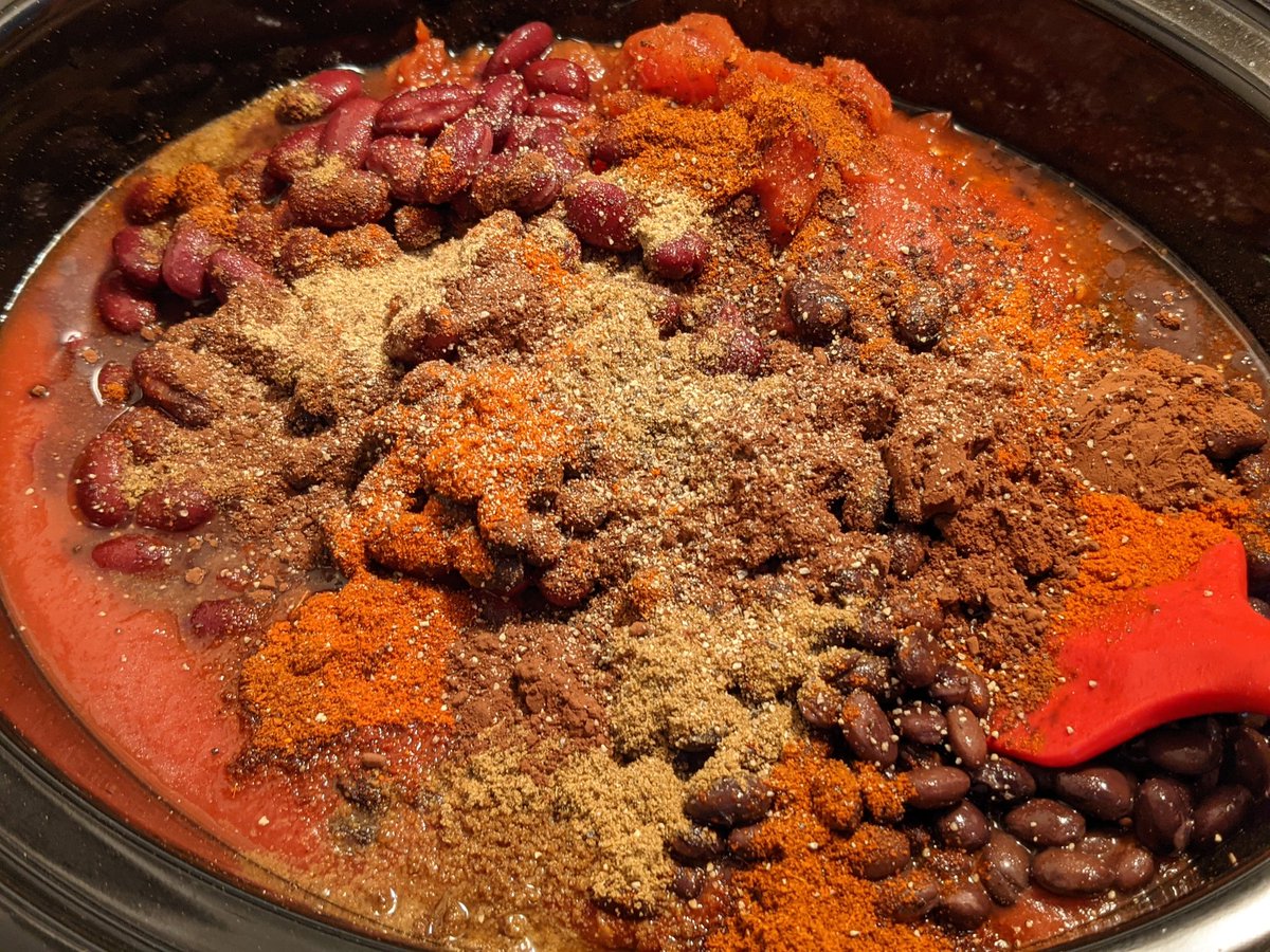 It's happening!
#Chilli #comfortfood #Autumn 
@Wongo_Bongo_
