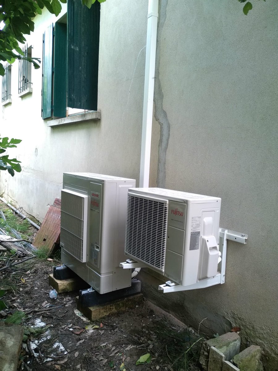 atexe_fr's tweet photo. 🔆🏡Installation d’un ballon thermodynamique et d’une pompe à chaleur air-air gainable pour améliorer le confort de notre client et réduire ses consommations énergétiques!
Mission accomplie, client très satisfait.
#atexe #etys #Anah #maprimerenov #coupdepouce #CEE #atlantic https://t.co/h0ZGyFvuqD