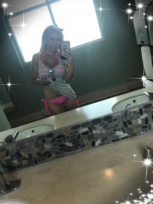 Thank you for all the early birthday messages!! You all are so sweet!! Yes I do have an Amazon wish list<a href="/tag/nadianorth"class="tags"><span>#nadianorth</span></a>