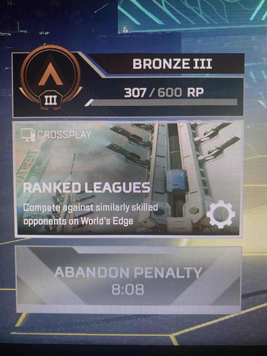 MrsVulc4n's tweet photo. @FaidesTwitch @PlayApex Connection issue and then I get a abandon penalty! That wasnt my fault! Yeaaa thanks for that @PlayApex 🤨 https://t.co/9ZJG5G5E6p