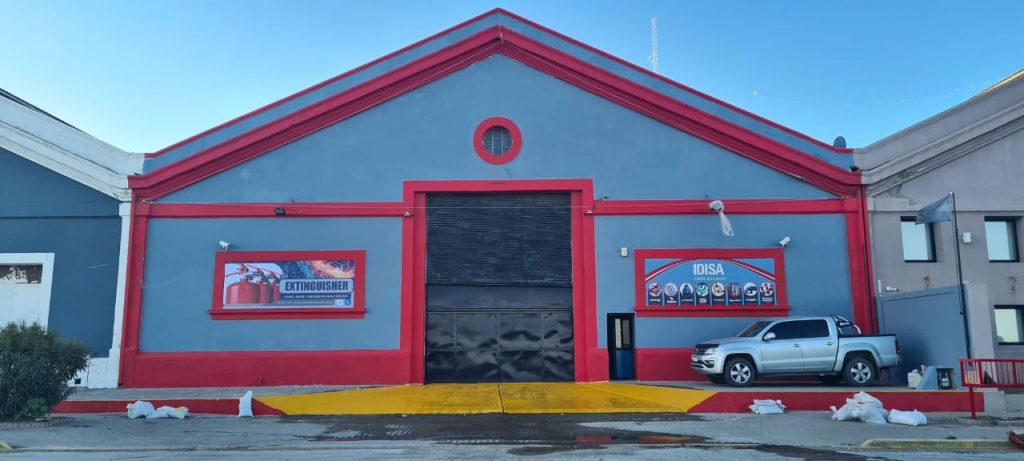 ElComodorense's tweet photo. #Comodor Por una disputa de jurisdicción, entre el municipio y la Administración de puertos clausuran dos empresas.
Leé más en: https://t.co/kxIkRac2oA https://t.co/FUP5fDtbwu