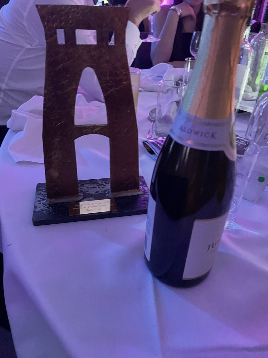 Ben Akers tweet media