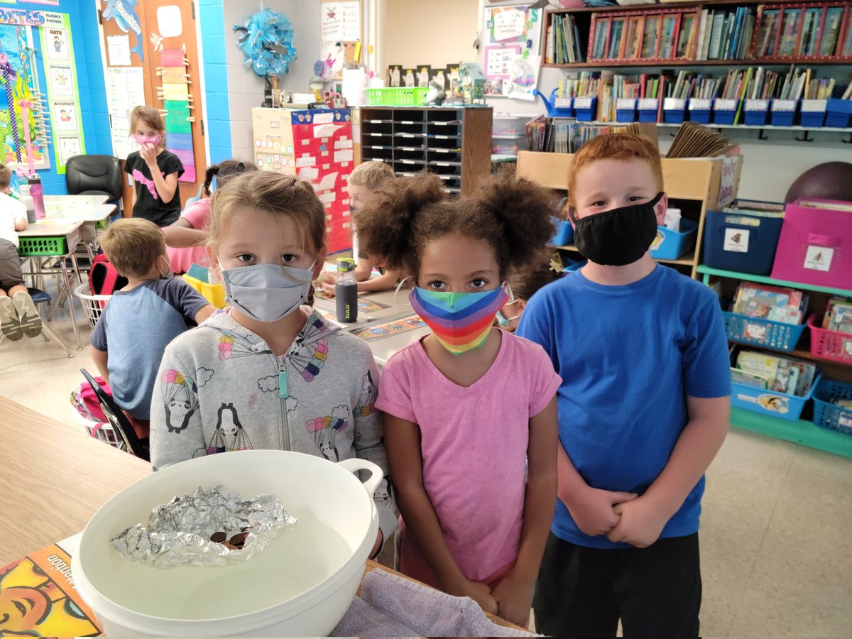 ssharks98's tweet image. Today we worked in groups to build a boat that could float and hold 20 pennies. After a few attempts, every group succeeded