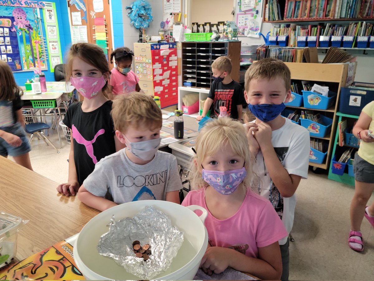 ssharks98's tweet image. Today we worked in groups to build a boat that could float and hold 20 pennies. After a few attempts, every group succeeded