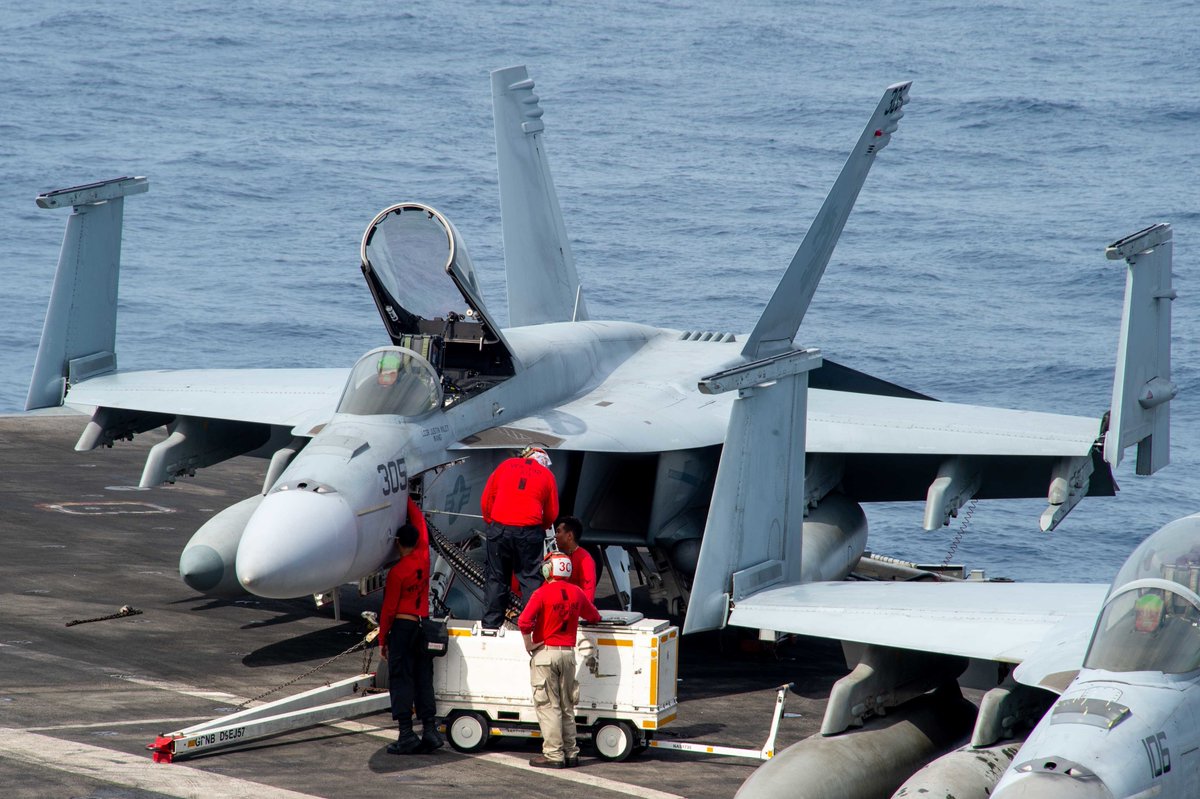 1️⃣ #USSGermantown departs @CFASasebo.
2️⃣ #USSAsheville #SSN758 weapons offload @EmorySLand @nbguam 
3️⃣ #USSPearlHarbor #FLTOPS @US7thFleet. 
4️⃣ Sailors maintain aircraft #USSCarlVinson @CVN70 @INDOPACOM. go.usa.gov/xMBkT