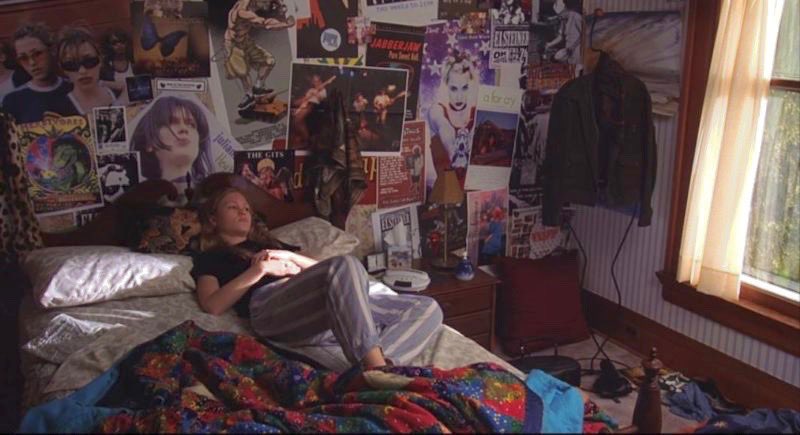pacinoalfilms's tweet photo. thinking about teen bedrooms in film https://t.co/48C73aFvqO