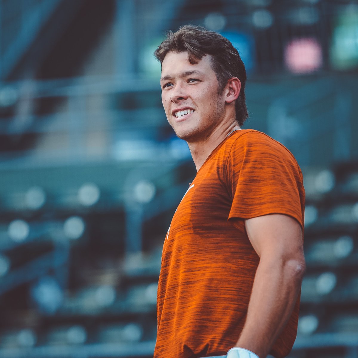 TexasBaseball's tweet photo. The ball hasn’t landed yet. #TANK #HookEm https://t.co/HGKl86gNUR