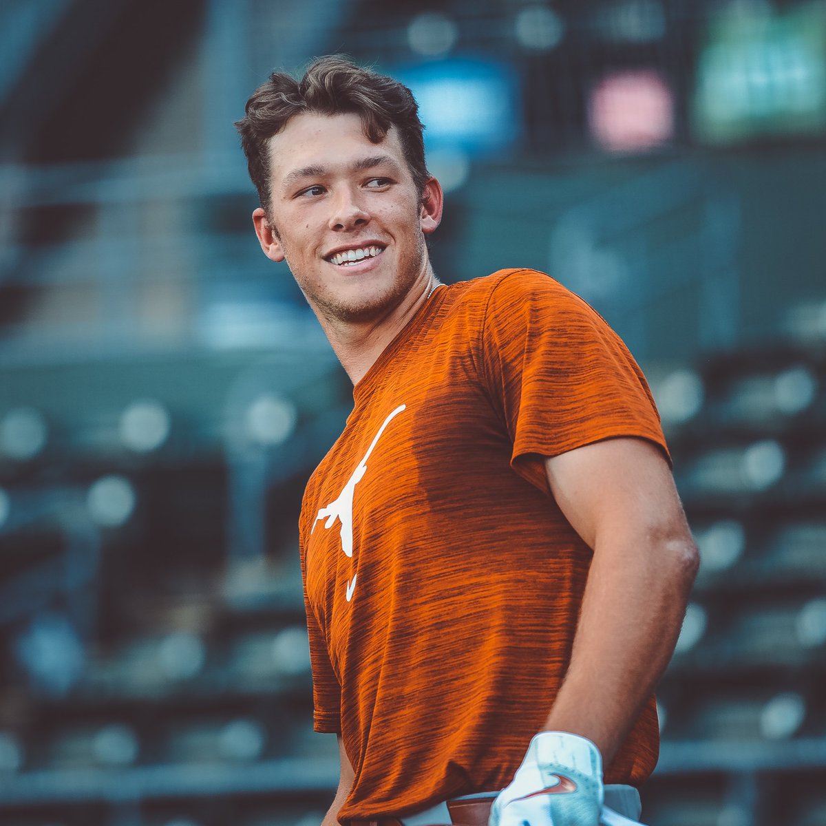 TexasBaseball's tweet photo. The ball hasn’t landed yet. #TANK #HookEm https://t.co/HGKl86gNUR