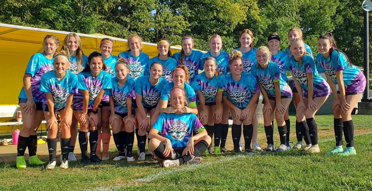 StoriedRivals's tweet photo. ⚽️ HS Girls Soccer

FINAL 
🐻 River View 0
🐶 Tri-Valley 3

The Lady Dawgs get a senior Night win over MVL rival River View! 

#SRscores 
@tvsportsmedia https://t.co/ksXqrtcfLD