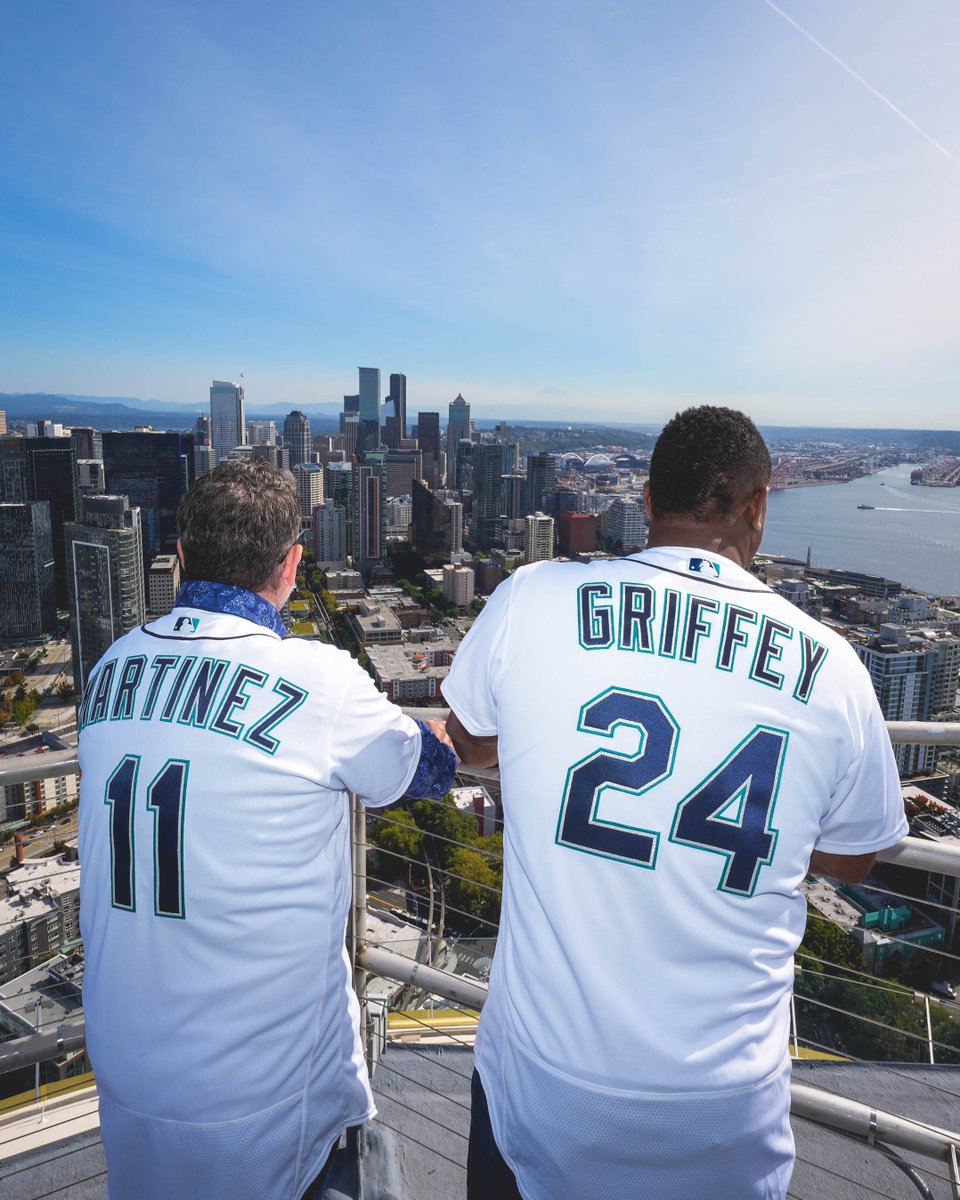 Mariners tweet picture