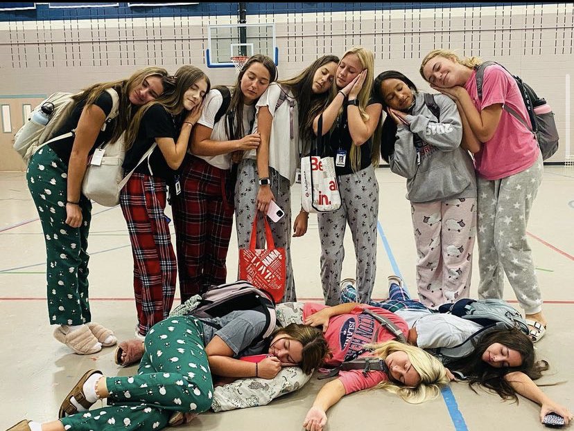 fmhs_kindness_'s tweet photo. Kindness Week was AWESOME!! Thank you to everyone who dressed out, held the doors open and just had a smile on their faces everyday!! Special shout out to @fmhscheer !! This kindess week was one for the books! Be kind to one another….. and GO JAGS!! 🐆💙 #lisdbekind #gojags https://t.co/dC2UVo6yX5