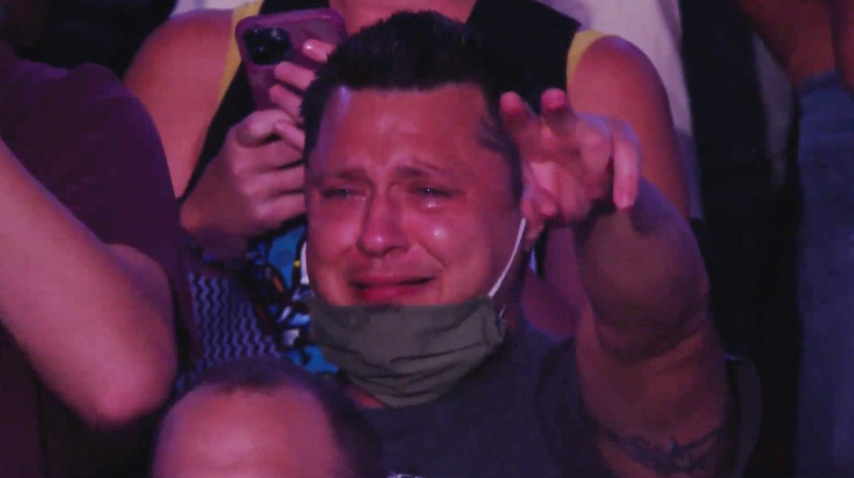 BRWrestling's tweet image. .@CMPunk met up with the viral crying fan.

Too wholesome.

(h/t @Fiend4FolIows)