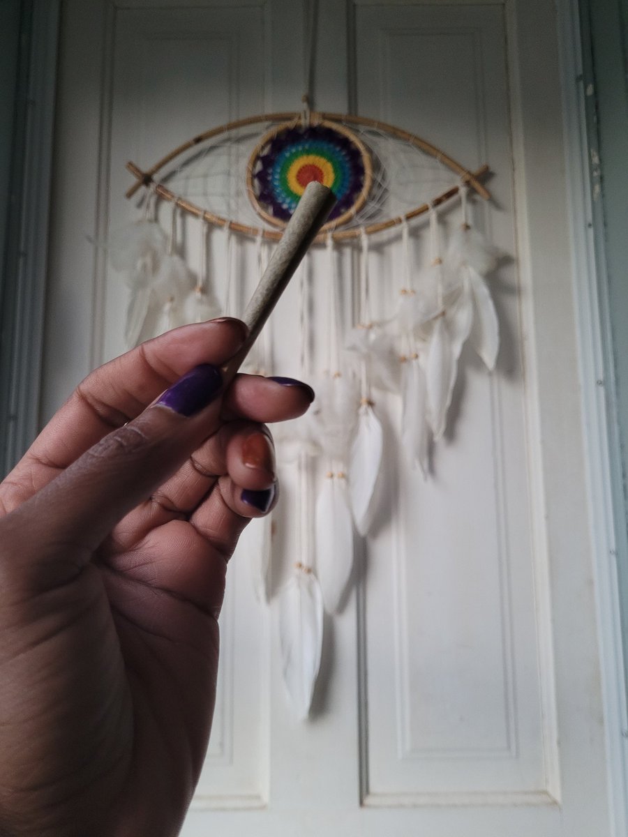 CaptainOfCasual's tweet photo. Cheers to earning yet another free pre-roll from work for the work we do
#WeedWork #420allday #CannabisCommunity #SmokeFam #SmokeLove https://t.co/liE64zCP5q