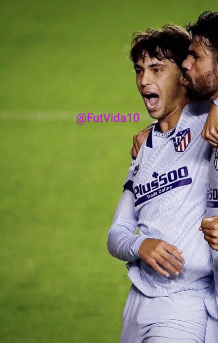 FutVida10's tweet photo. Ficou parecendo que o atacante Diego Costa encaixou o português João Félix por trás e ainda deu uma mordidinha na orelha.
🇵🇹🇵🇹🇪🇸🇪🇸😈😈
#Futebol #Soccer #Football #Encaixe #Safadeza #JoãoFélixFV #Portugal #Portugues #DiegoCostaFV #AtleticoMineiro #AtleticanoSegueAtleticano https://t.co/w8Eg0QrWTu