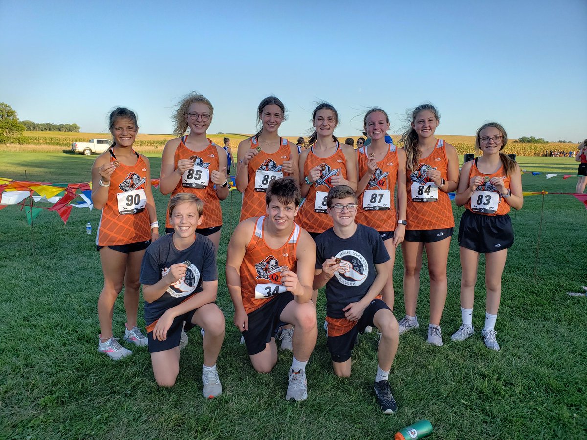 mkunwin's tweet photo. Pender meet: Chaney 1st, Madison 10th, Amy 11th, Charli 15th. Team 2nd place! JV-Brennan 1st, Brooke 2nd, Ella 3rd! Dawson 7th, Brayden just shy of a medal at 17th, Team 6th! JV Ric 2nd, Ayden 8th! JH-Carolyn 5th, Simon 6th!! Great race, GREAT Kids, and proud coach! @OC_Knights https://t.co/Bl6i7keOYL
