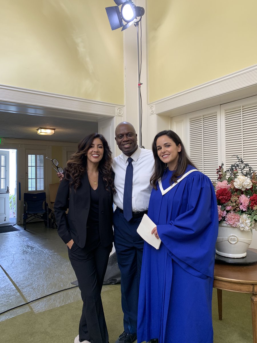 I do feel as if this little visit to Wuntch's grave calls for a throwback of a behind the scenes photo. #Brooklyn99