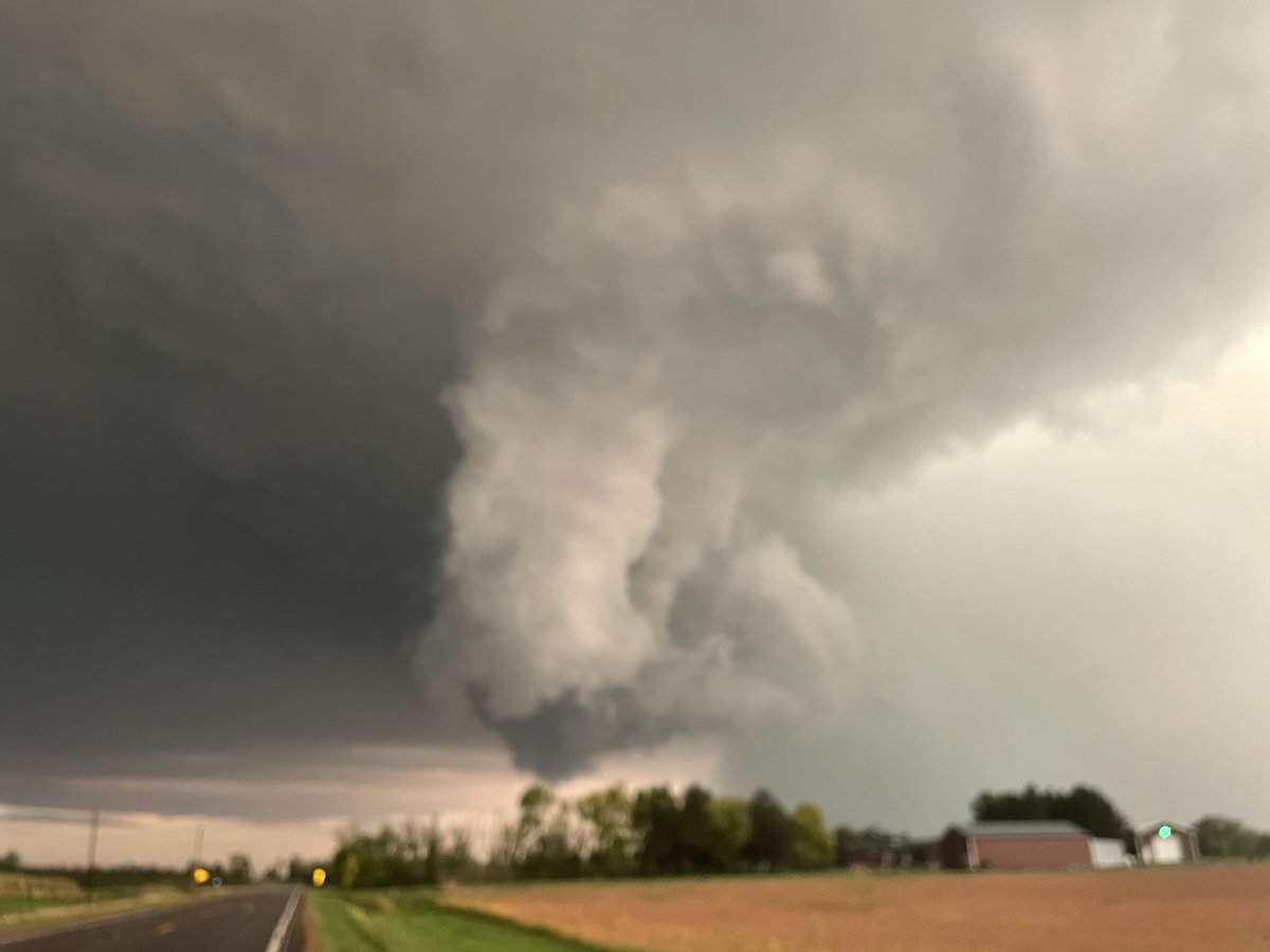 Insane rotating wall cloud near Buckman Minnesota! #mnwx. 