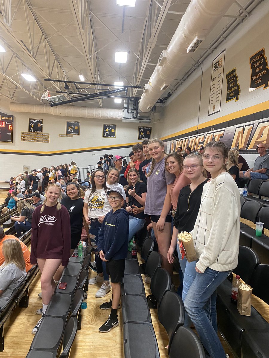 purdyathletics's tweet photo. Our cheer section is on FIRE!!#PurdyPride https://t.co/UN2w0cYkys