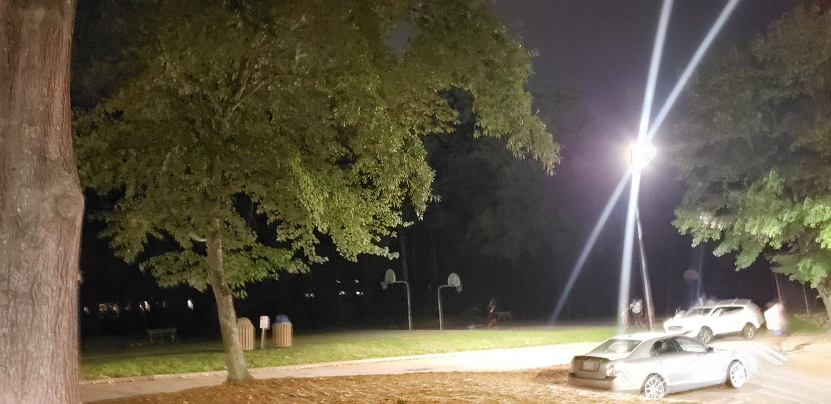 wakencagent's tweet photo. @raleighparks Seems odd that everything is lit at Millbrook Exchange Park except the basketball courts. Even the dogs have light.  #RaleighShowSomeLove https://t.co/GNpp0TZhwv