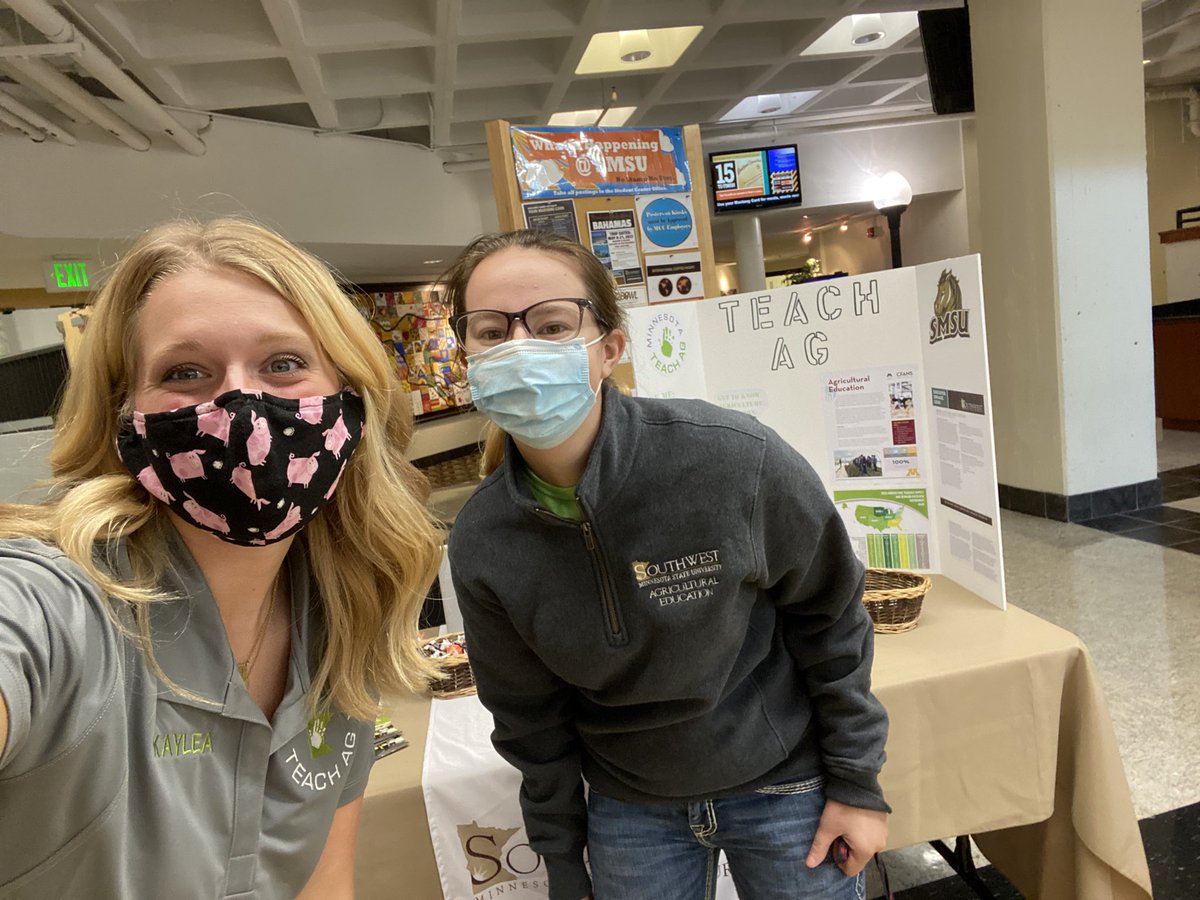 kylvnrgn's tweet photo. Had a fun afternoon promoting National Teach Ag day! #teachag #tagged21 #minnesotateachag #MALCE https://t.co/bBKjh5nXY9
